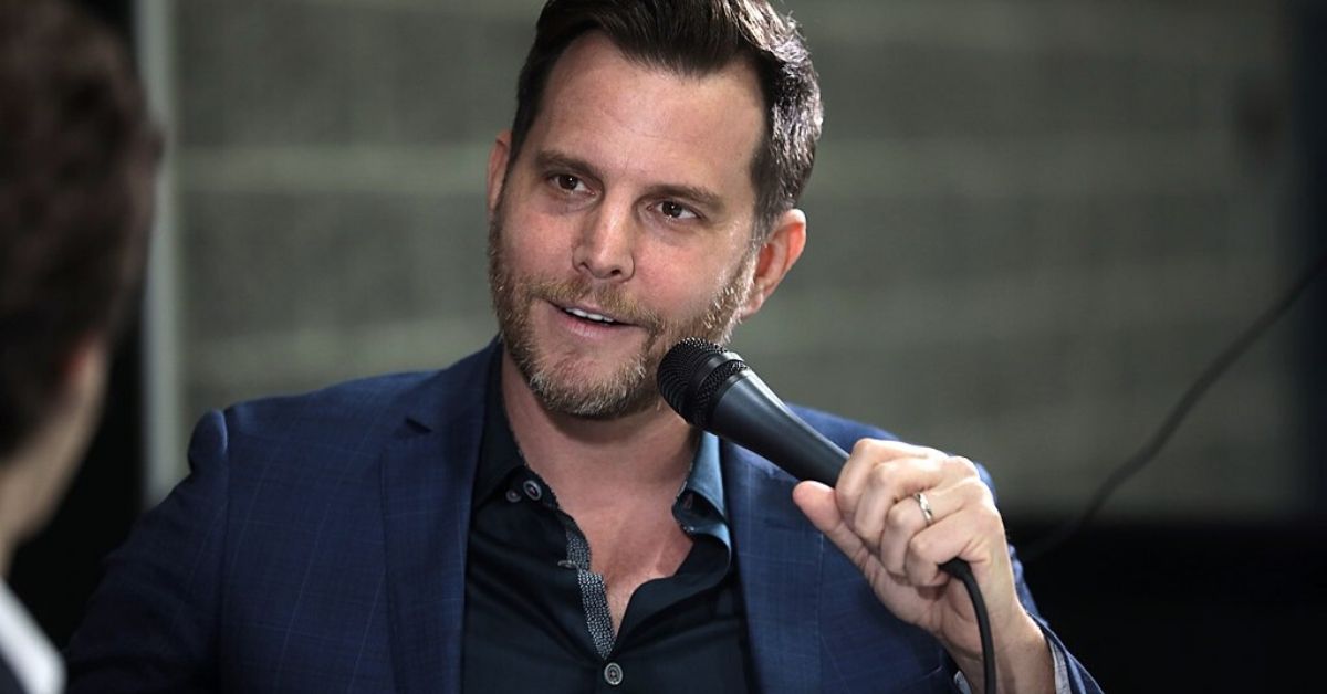photo of dave rubin in an interview
